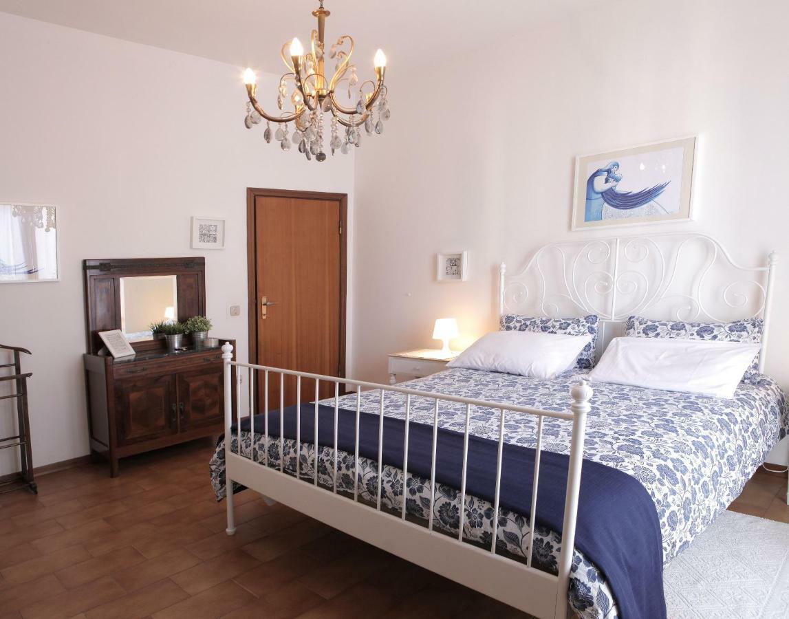 Goga&Romeo Bed & Breakfast Песаро Екстериор снимка